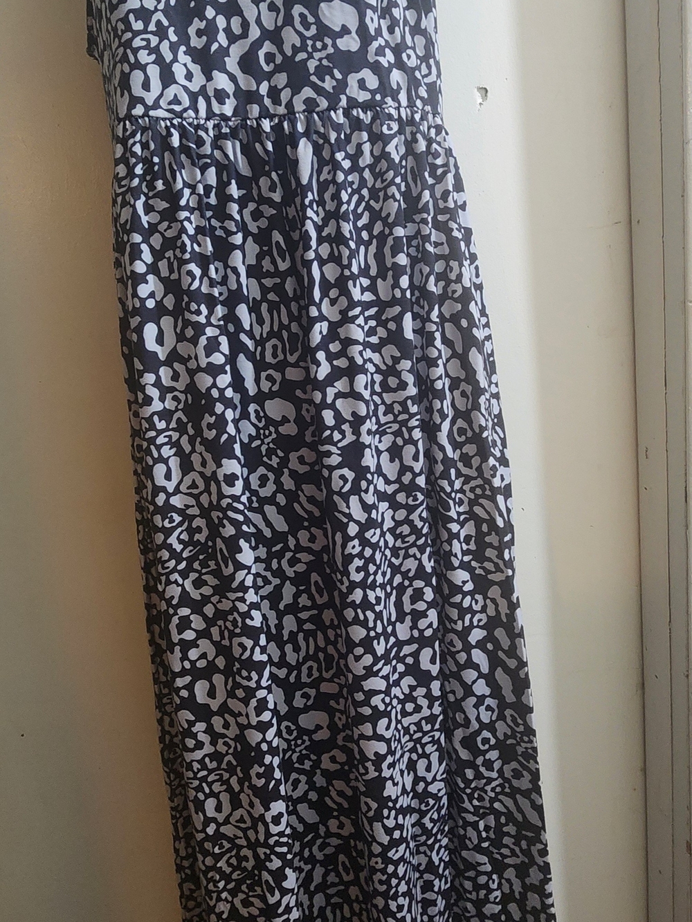 Women's Black and White Leopard Print Maxi Skirt